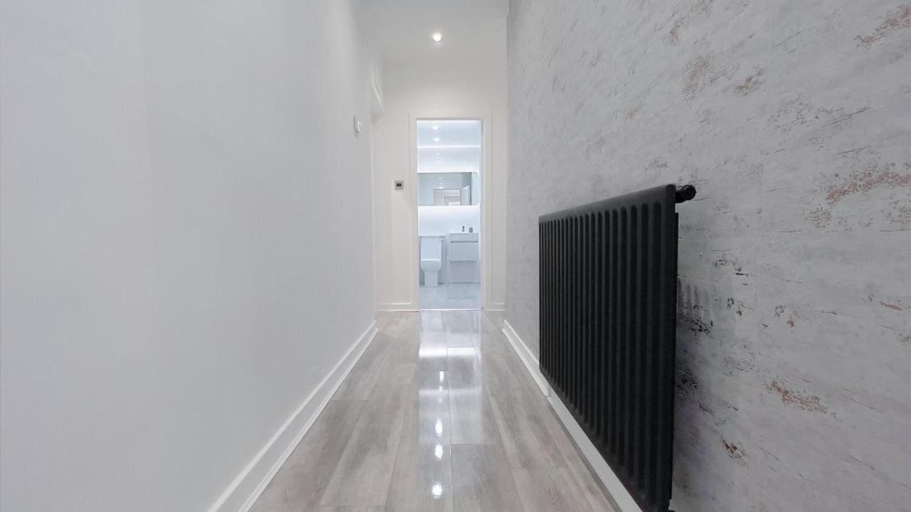 Stunning Luxury Apartment Near Motherwell Уишо Экстерьер фото